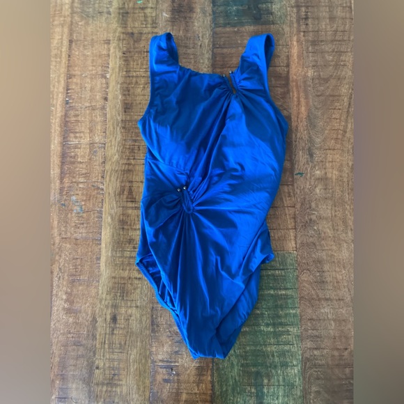 Amoressa by Miraclesuit® Uhura High-Neck One-Piece Swimsuit - Picture 4 of 7